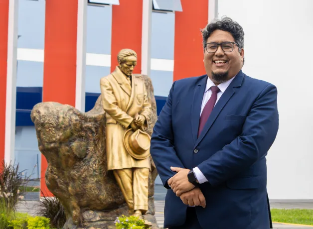 periodismo-en-el-peru-responsabilidad-democracia-y-poder